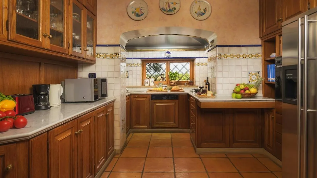 Villa Sylva 6&2, Emma Villas Frattocchie